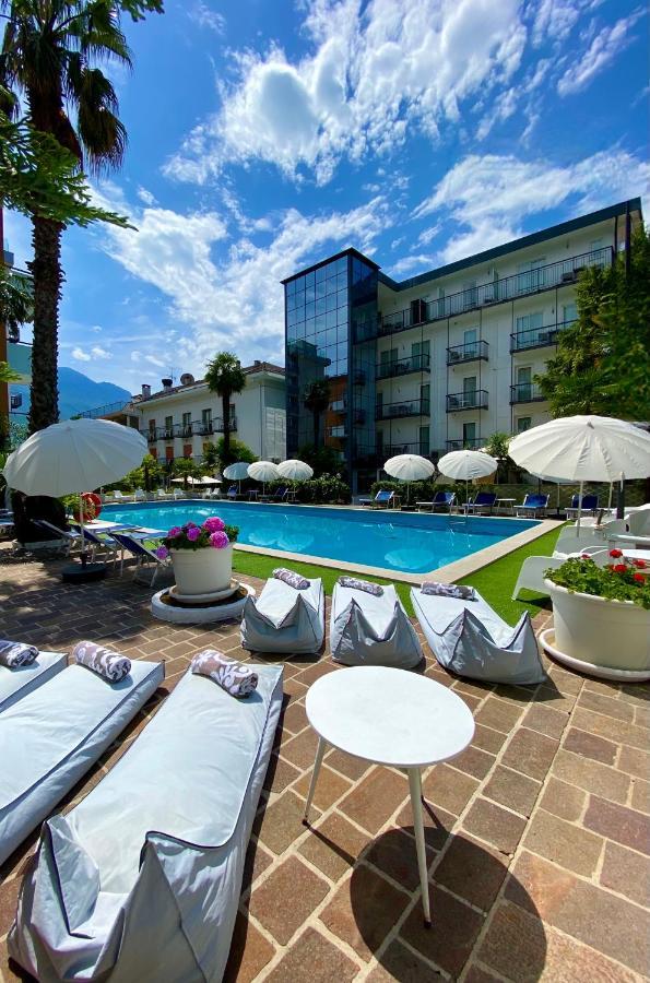 Hotel La Perla Рива дел Гарда Екстериор снимка