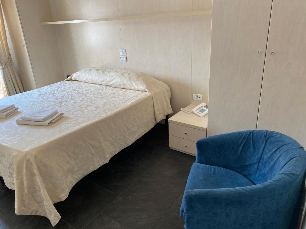Hotel La Perla Рива дел Гарда Екстериор снимка