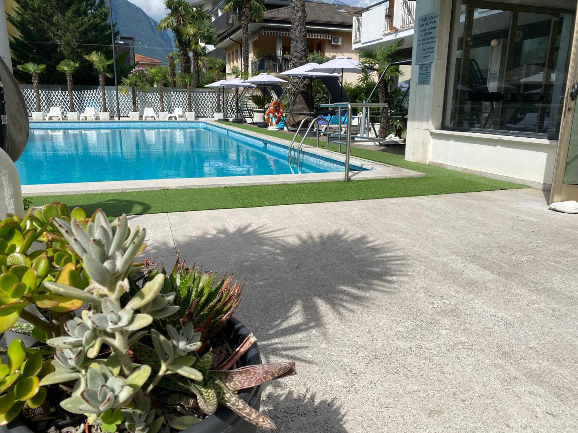 Hotel La Perla Рива дел Гарда Екстериор снимка